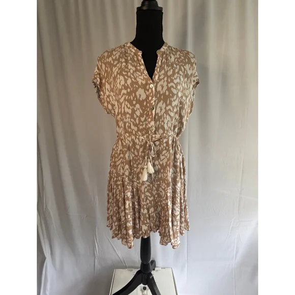 Aakaa Tan and Cream Chetah pattern summer dress super cute - XS - 343 - Picture 2 of 6